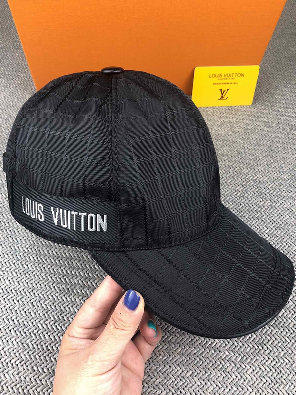 ブランド帽子側面デザイン